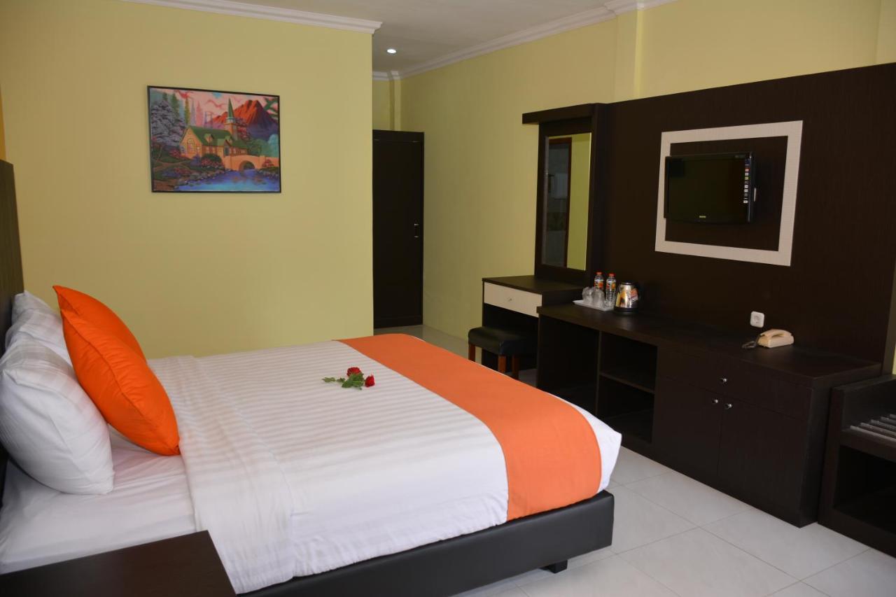 Arra Lembah Pinus Hotel Puncak Exterior photo