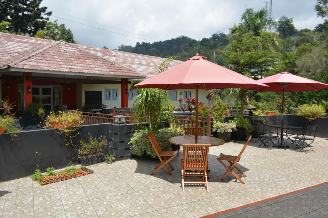 Arra Lembah Pinus Hotel Puncak Exterior photo